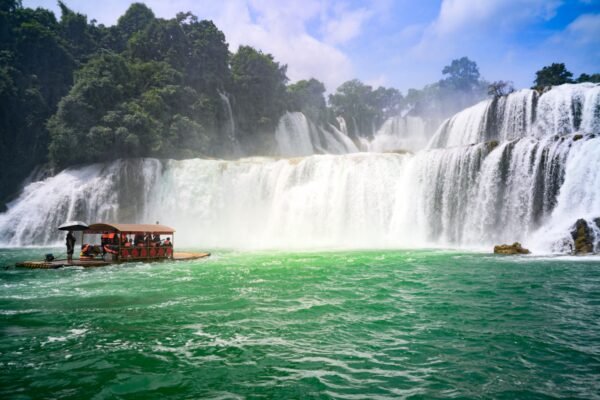 Cao Bang Loop • 4-Days/3-Nights